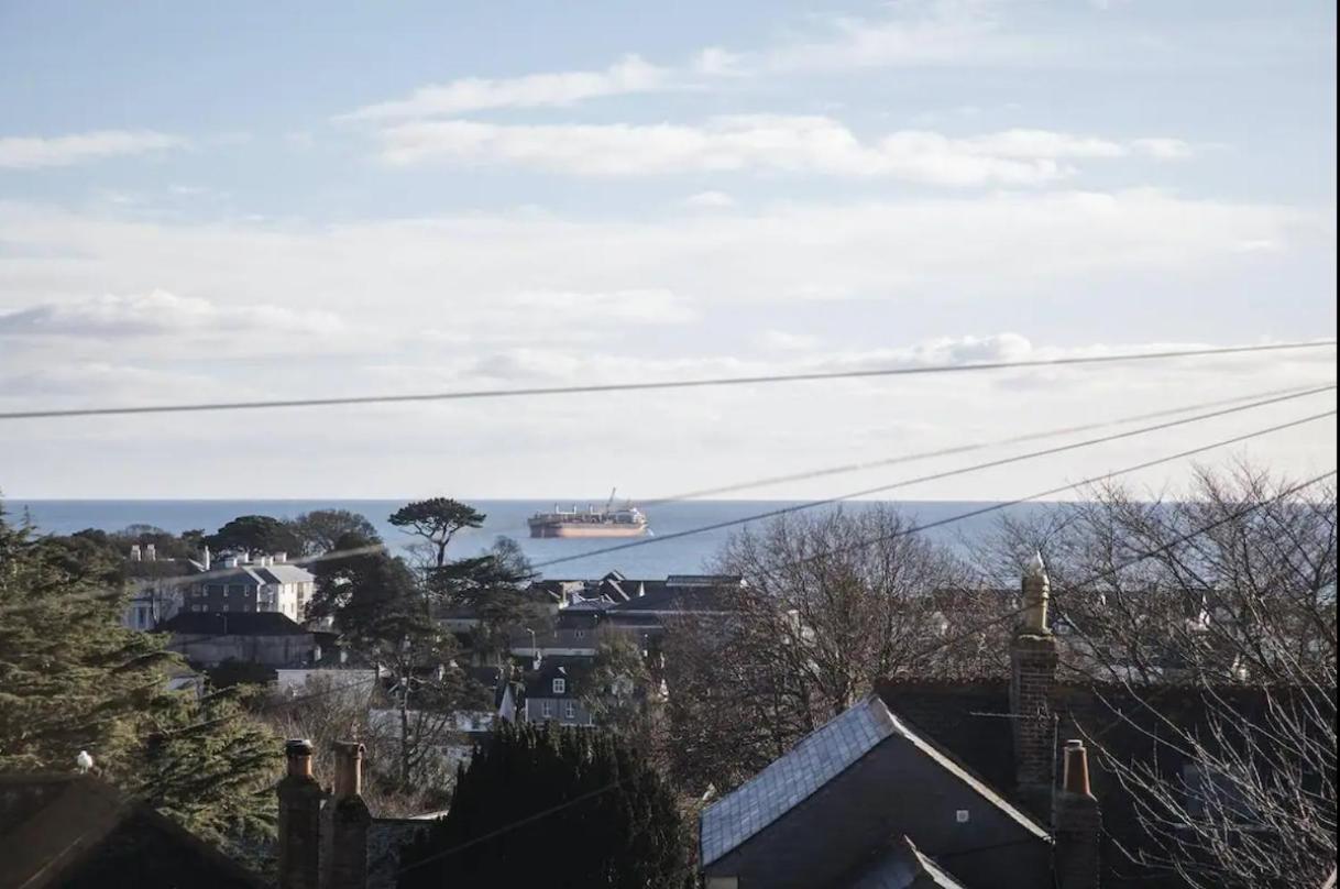 Falmouth Townhouse With Panoramic Sea View Terrace 외부 사진