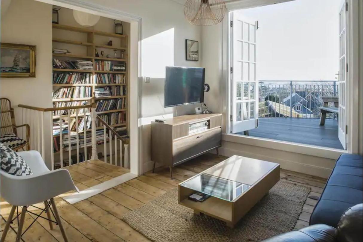 Falmouth Townhouse With Panoramic Sea View Terrace 외부 사진